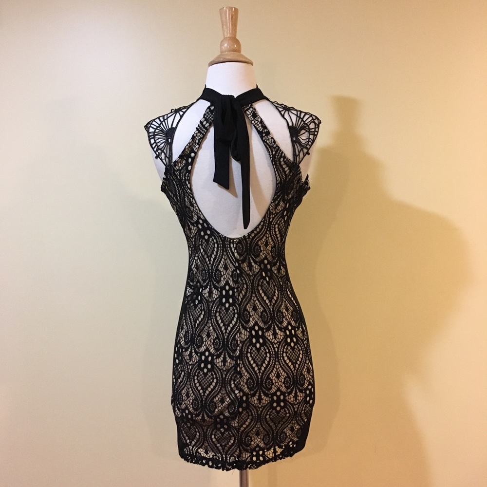 Crochet Lace Open Tie Back Nude Bodycon Dress - Picture 7 of 8